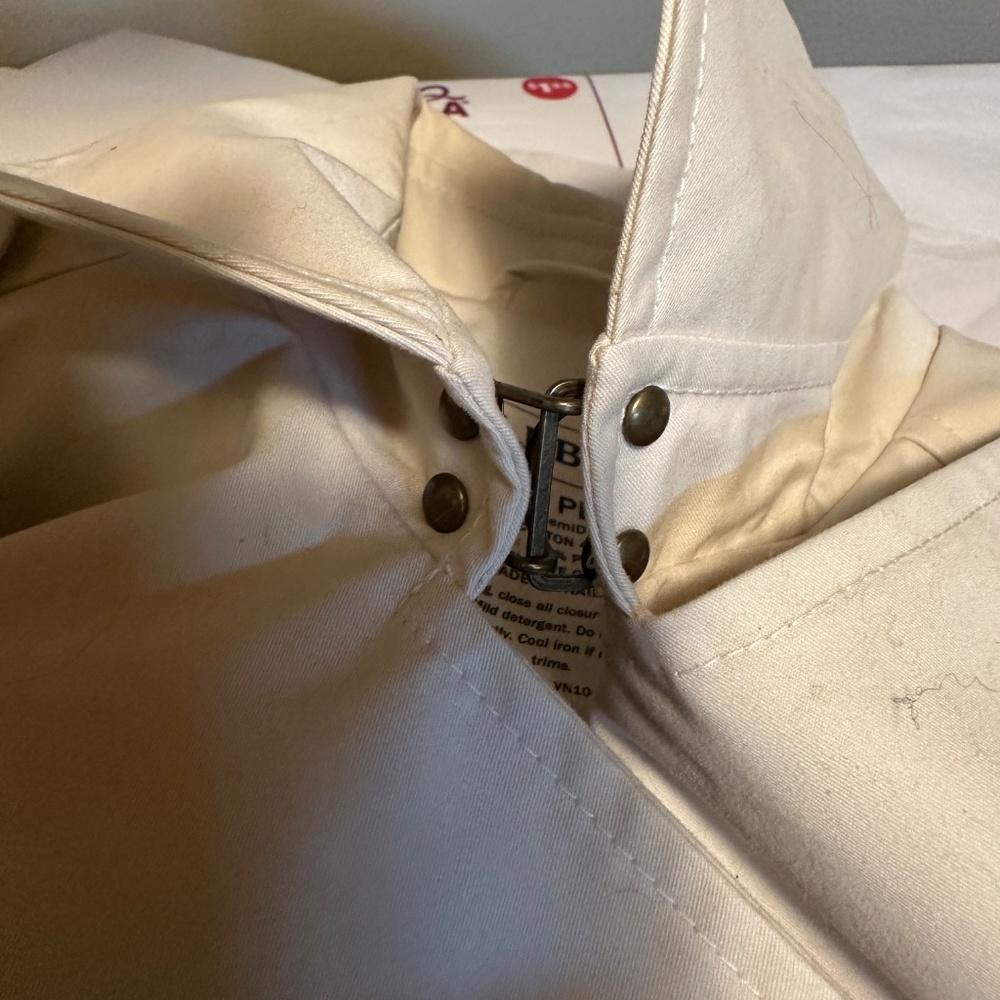 LLBean Trench Double Breasted Off White Med/Pet. Excellent Washable Cotton/Poly - Picture 5 of 12